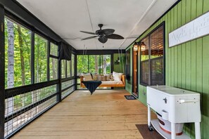 Unclassified image, 3 of 37, button