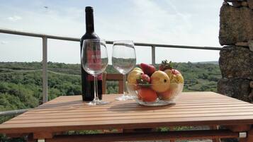 House, 1 Bedroom, Mountain View | Outdoor dining