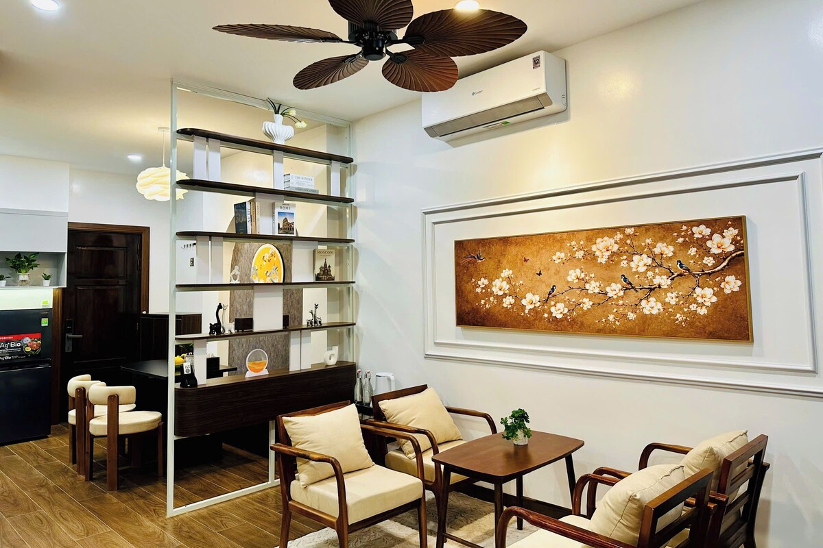 Deluxe Apartment, City View | Lobby