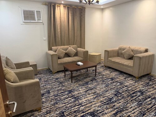 Iwan Sin hotel