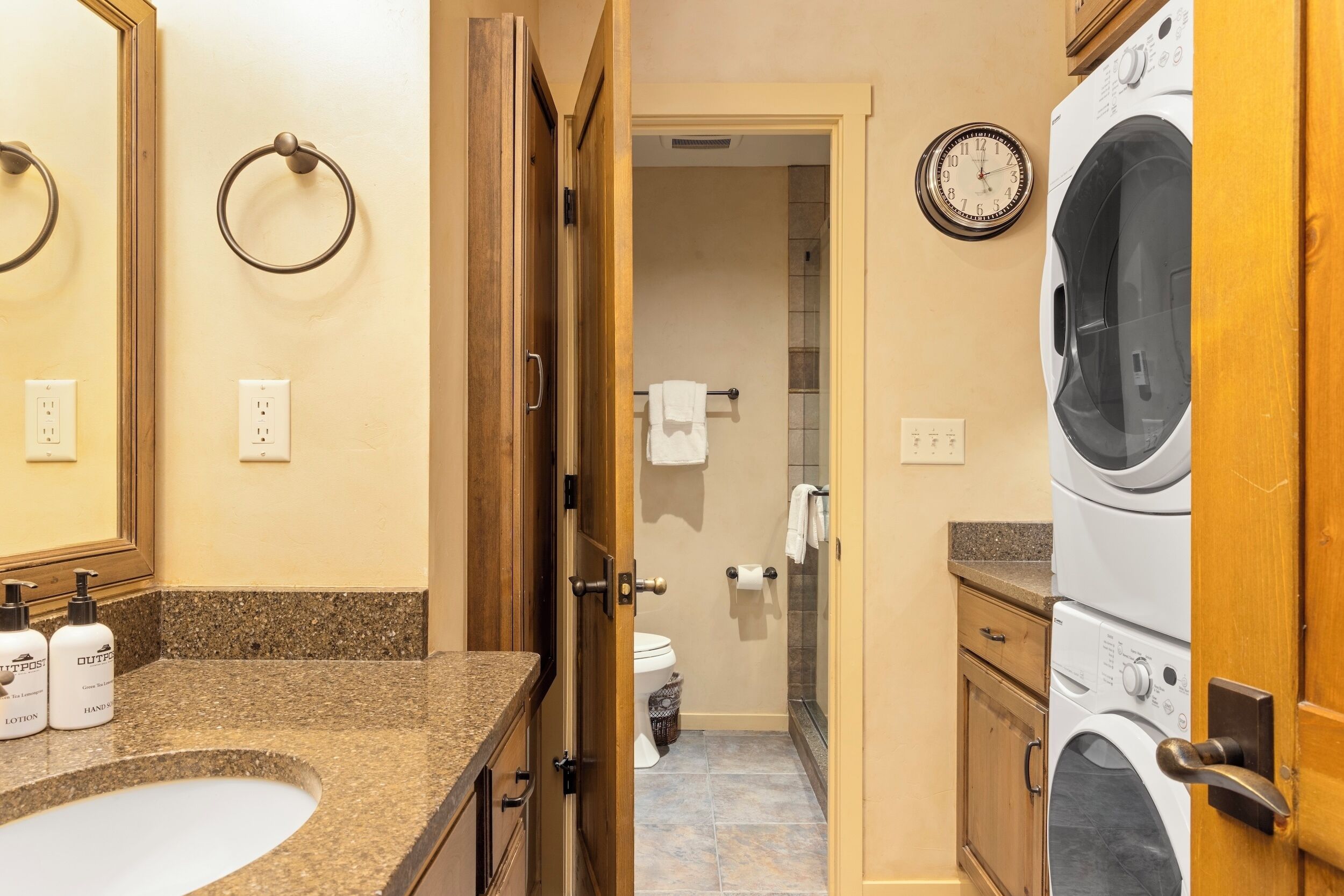 Hair dryer, towels