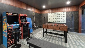 Spielezimmer