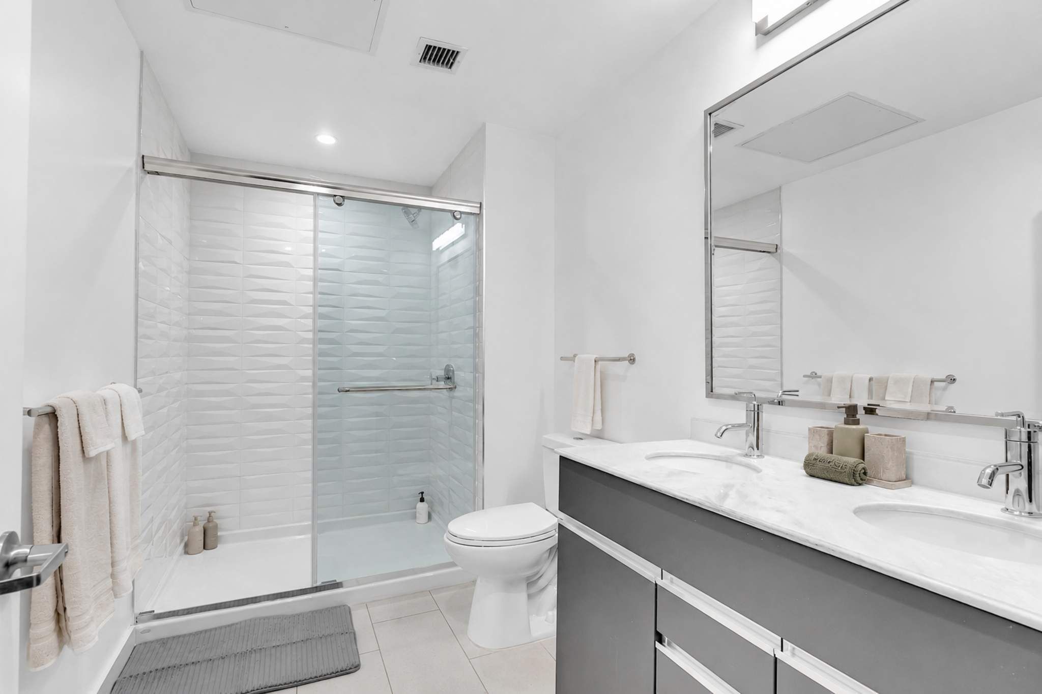 Shower, hair dryer, shampoo