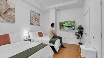 Iron/ironing board, travel cot, WiFi, bed sheets