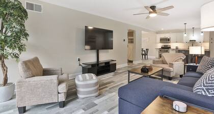 Centrally Located, 2-Bedroom Condo, Minutes from the Big House