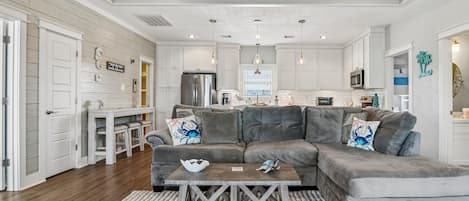 Casa (3 Bedrooms) | Servicio de la propiedad