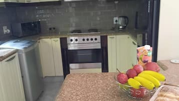 House, 1 Bedroom, Accessible | Bahagian dalam