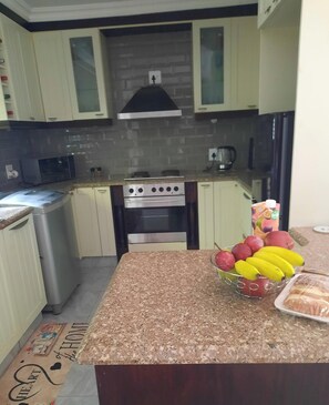 House, 1 Bedroom, Accessible | Interior - Cozy Cottage With Modern Comforts (Waterfall)