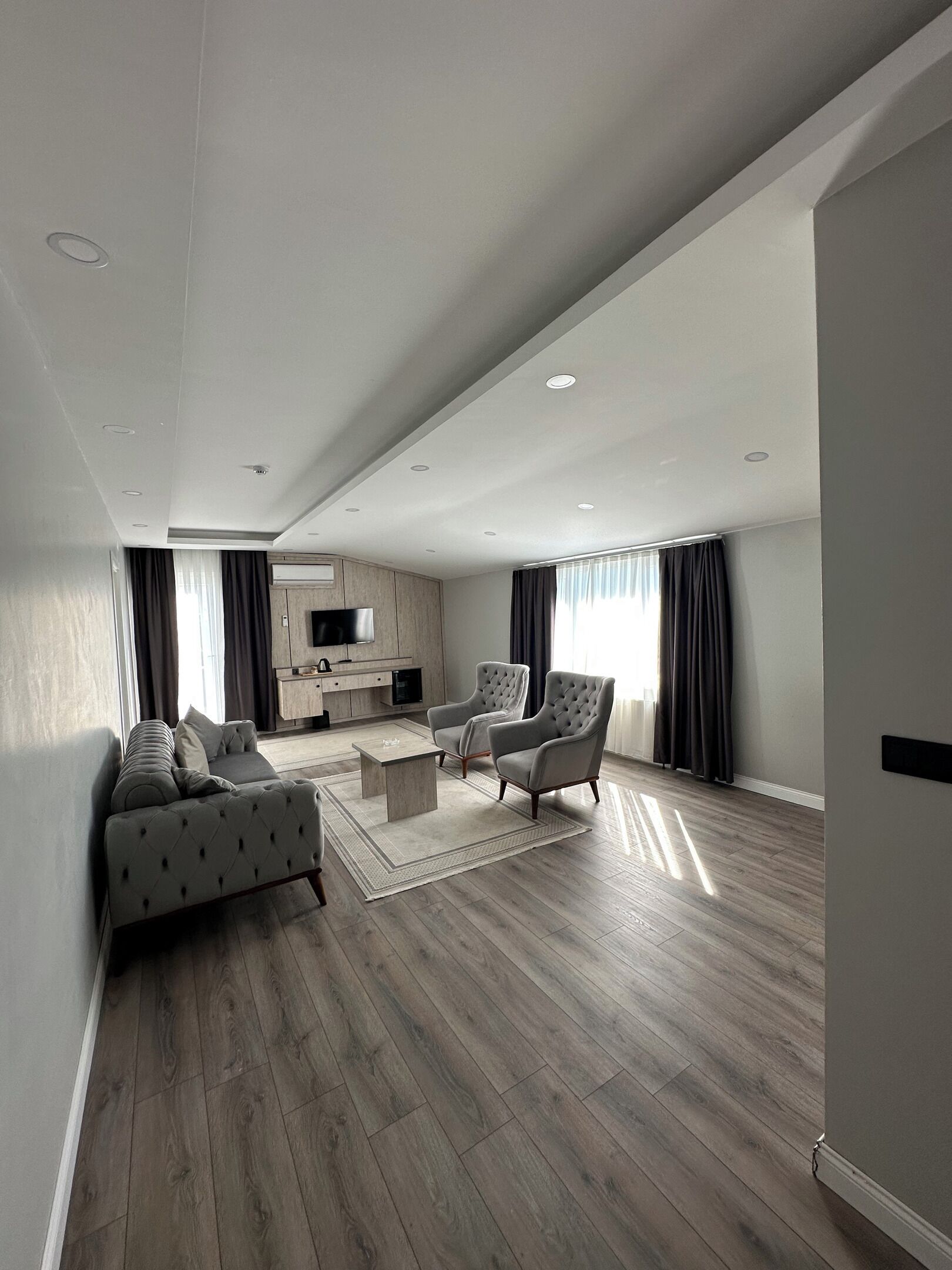 Family Triple Room, Balcony, Partial Sea View