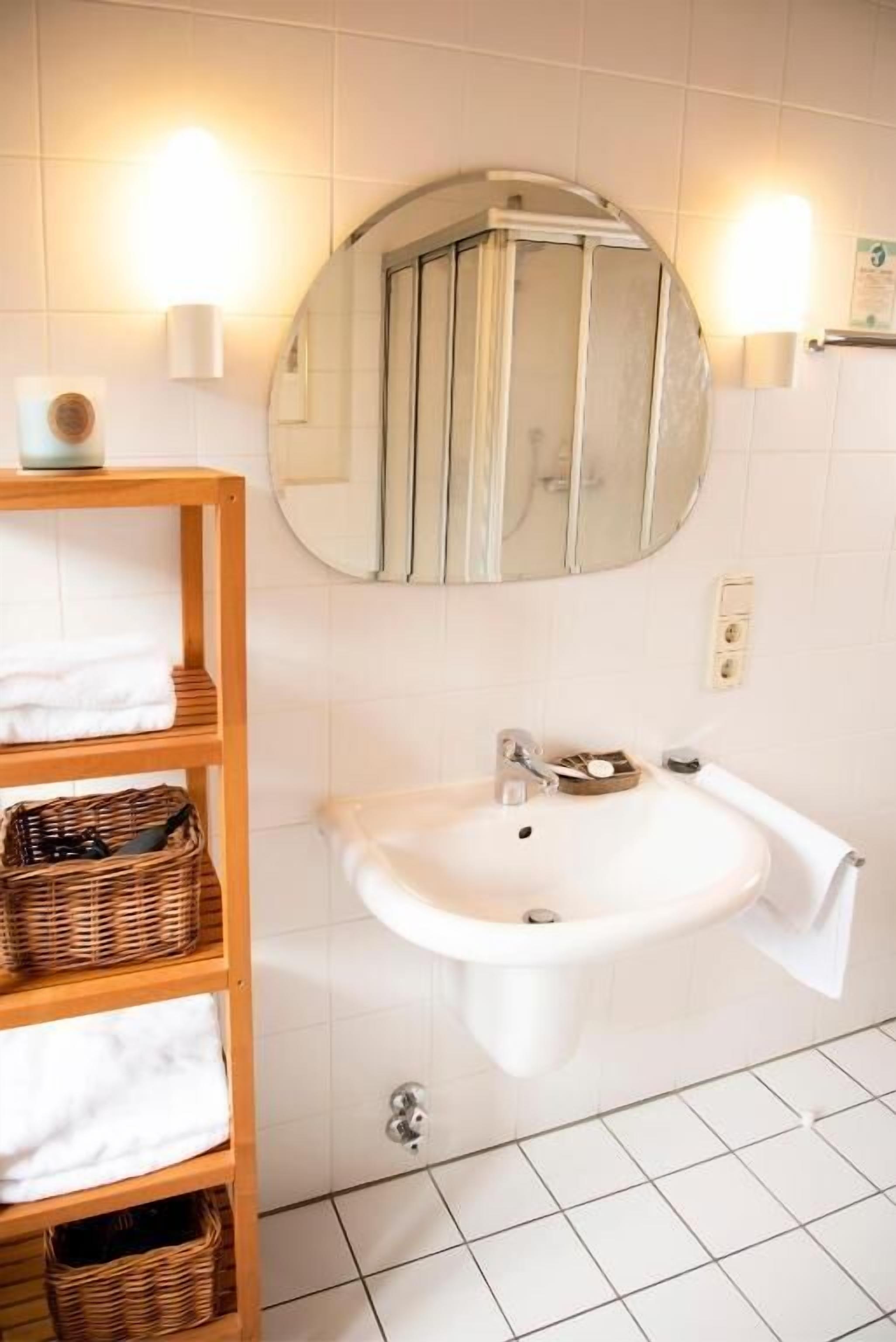 Superior-Dreibettzimmer, Stadtblick | Badezimmer