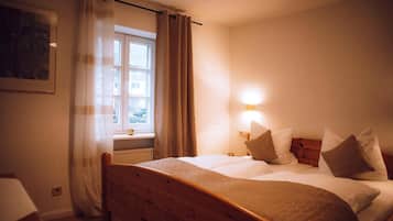 Classic Double Room, City View | WiFi (free)