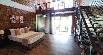 The Mangrove Sanctuary: A boutique lagoon villa with 2 AC rooms & a restaurant