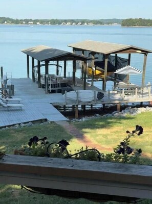 Property grounds - 4-bedroom house in soothing Penhook with cool AC breeze (Penhook)