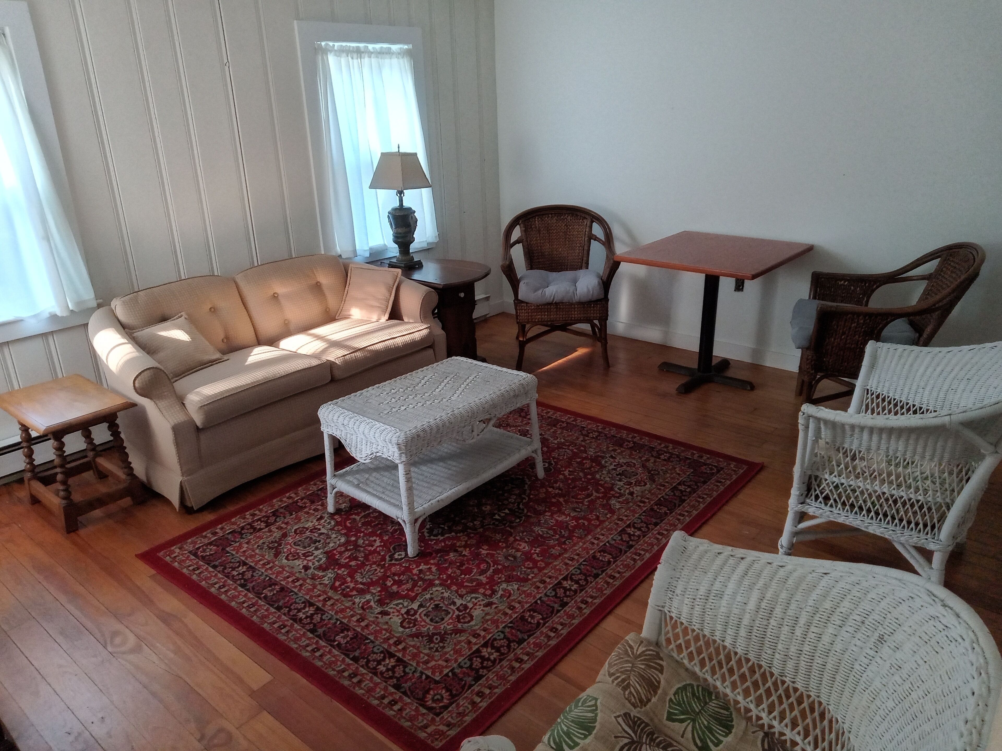 Cozy 2br Cottage, Walk To Beaches, Restaurants, Mini Golf. - Capo Cod, MA