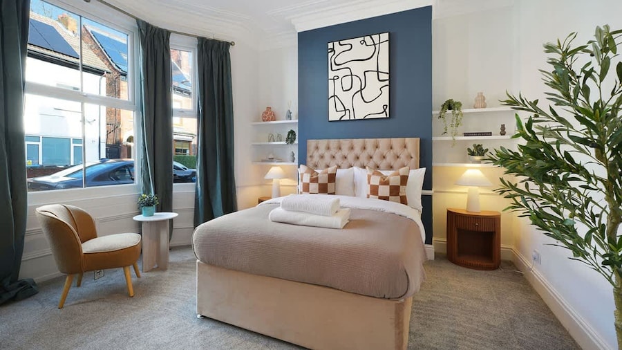 Charming Village Retreat 4BR Sleeps 8 by Stay With Us