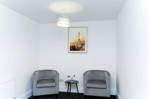 3 bedrooms - Great Stay With Parking Easy A1 and City Access (Gateshead)