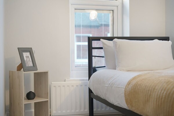 Chic 2 Bed With Wifi Parking Ideal For Work Stay - South Shields