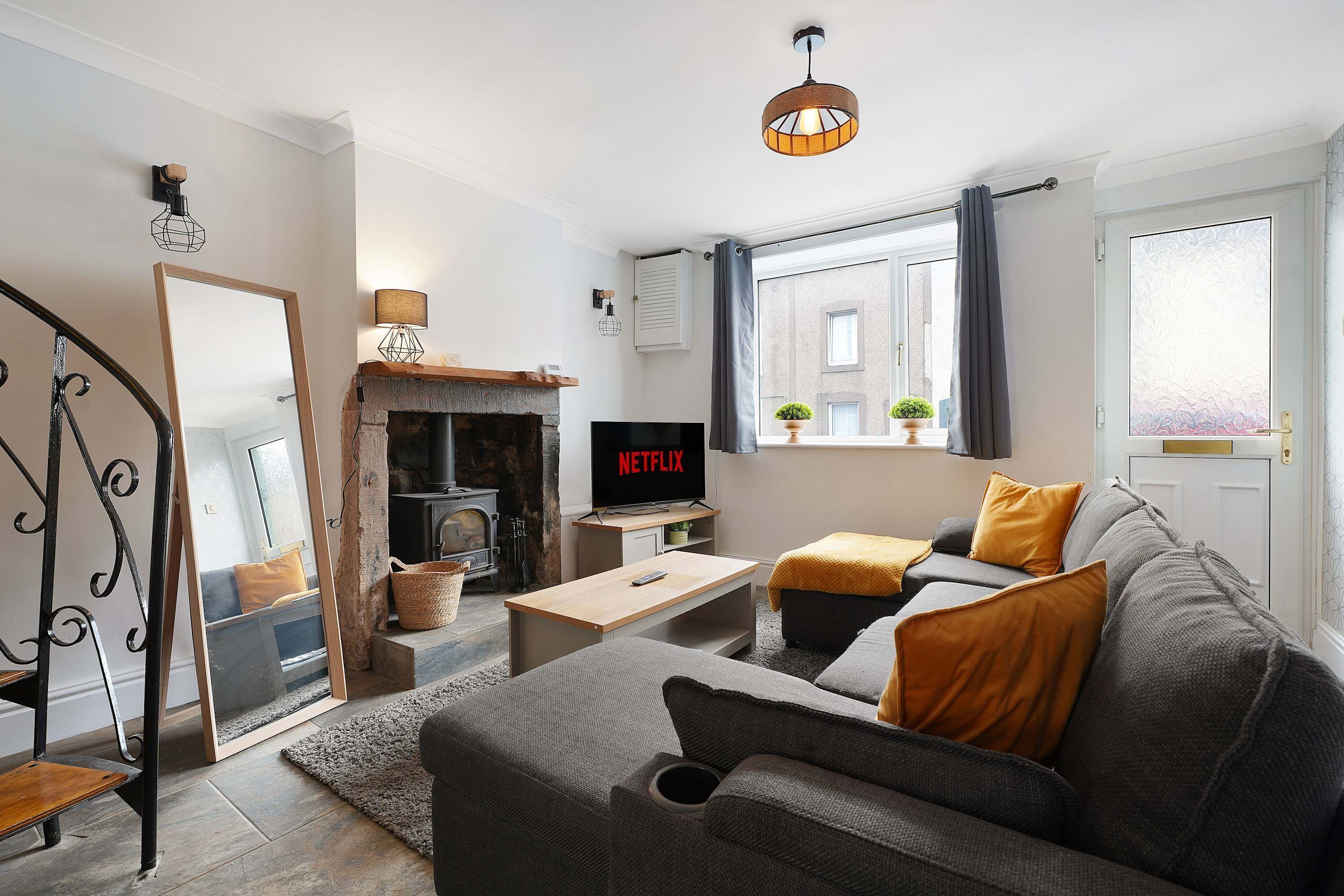 2 bedrooms