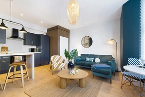 Room - High-spec Hartlepool 3BR Apartment Sleeps 5 by Stay With Us (Hartlepool)