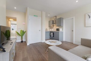 House | 1 bedroom