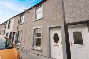 Room - Your Perfect Home Away From Home (Workington)