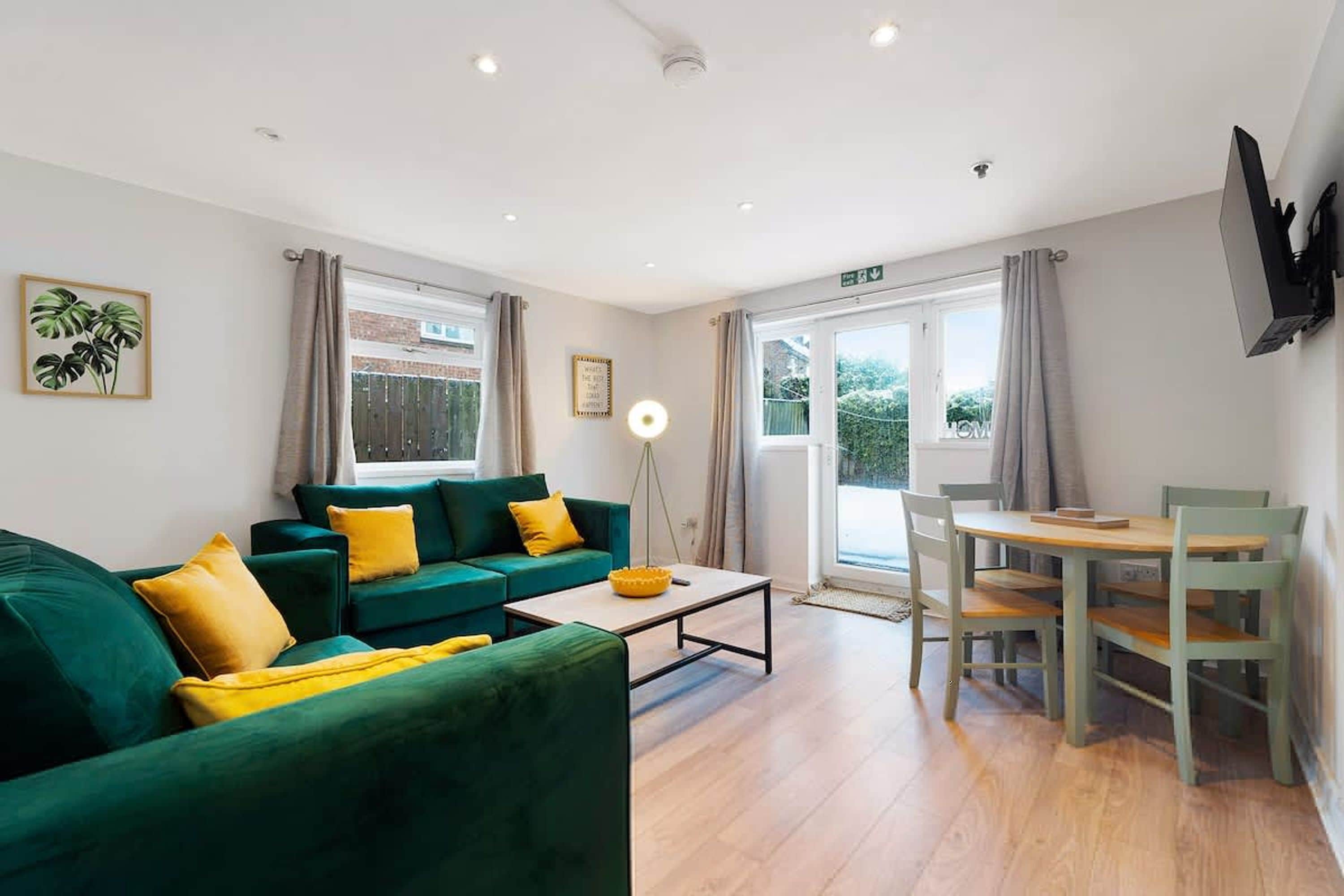 5 bedrooms