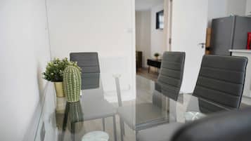 2 bedrooms