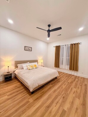 4 Schlafzimmer, Bügeleisen/Bügelbrett, kostenloses WLAN, Bettwäsche