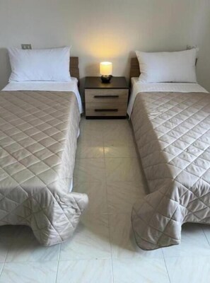 3 Schlafzimmer, Bügeleisen/Bügelbrett, WLAN, Bettwäsche