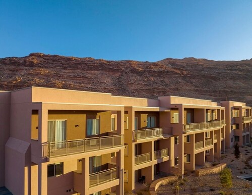 Moab | Adventure Retreat | Pool + Hot Tub | 2BR