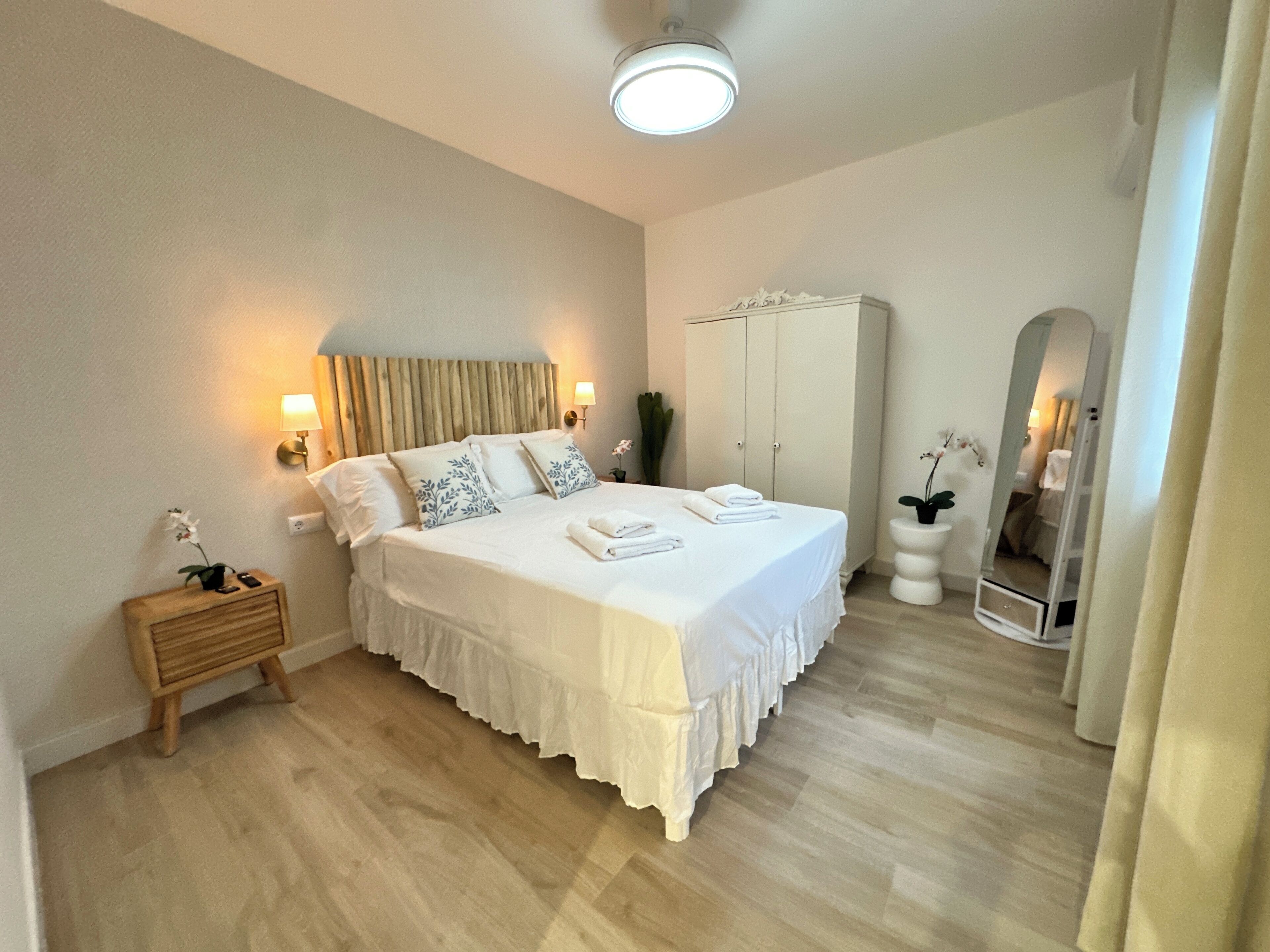 Comfort Apartment, Patio, City View