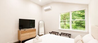 The Bryden Retreat | Modern, Bright & Spacious