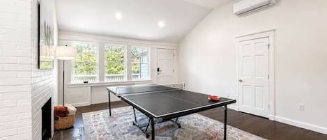 Ping-Pong