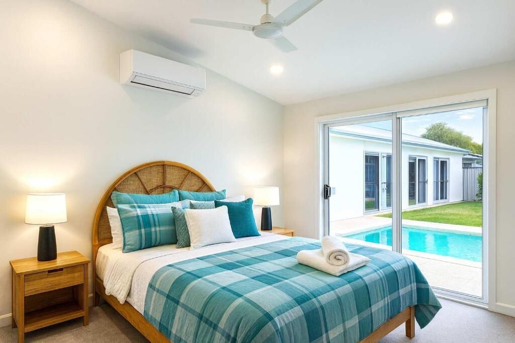 Blackout curtains, iron/ironing board, free WiFi