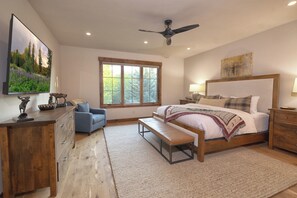 Room - Yellow Sally Teton Springs Cabin in Victor, ID w/ A/C & Hot Tub (Victor)