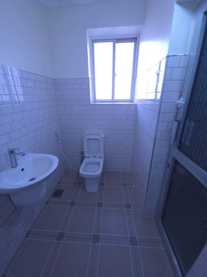 Bathroom - Unique place (Arusha)