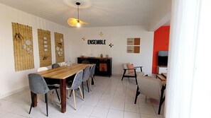 Unclassified image, 2 of 30, button - Property - 4 bedrooms - 8 guests (Perpignan)