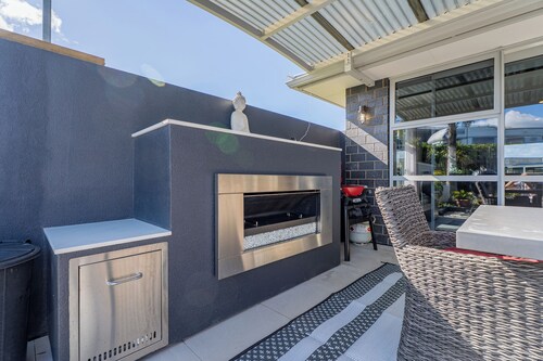 Endeavour Oasis - Whitianga Holiday Home