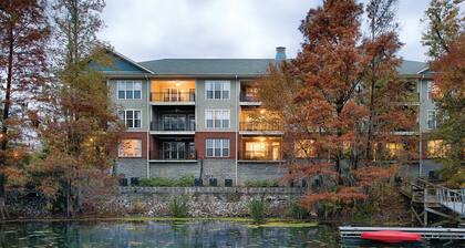 Lake Marion - 2BR Getaway with Resort Amenities