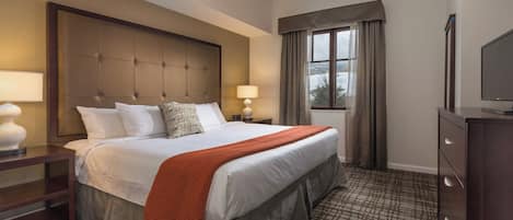 Iron/ironing board, travel cot, WiFi, bed sheets