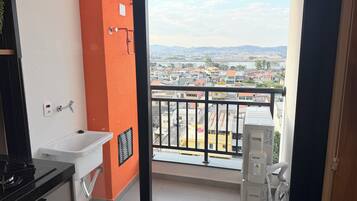 Apartment, Air conditioning, City View | Interior