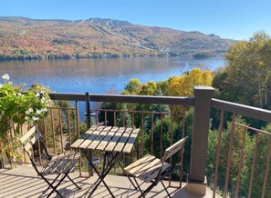 Outdoor dining - The BEST View Huge 3B 2B Apt w/2 Parking & Locker (Mont-Tremblant)