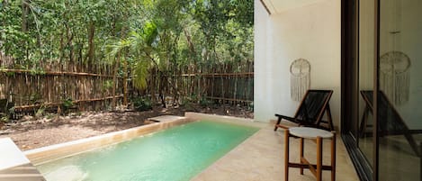 Nhà Cao cấp, quang cảnh sân vườn | Hồ bơi | 2 hồ bơi ngoài trời
