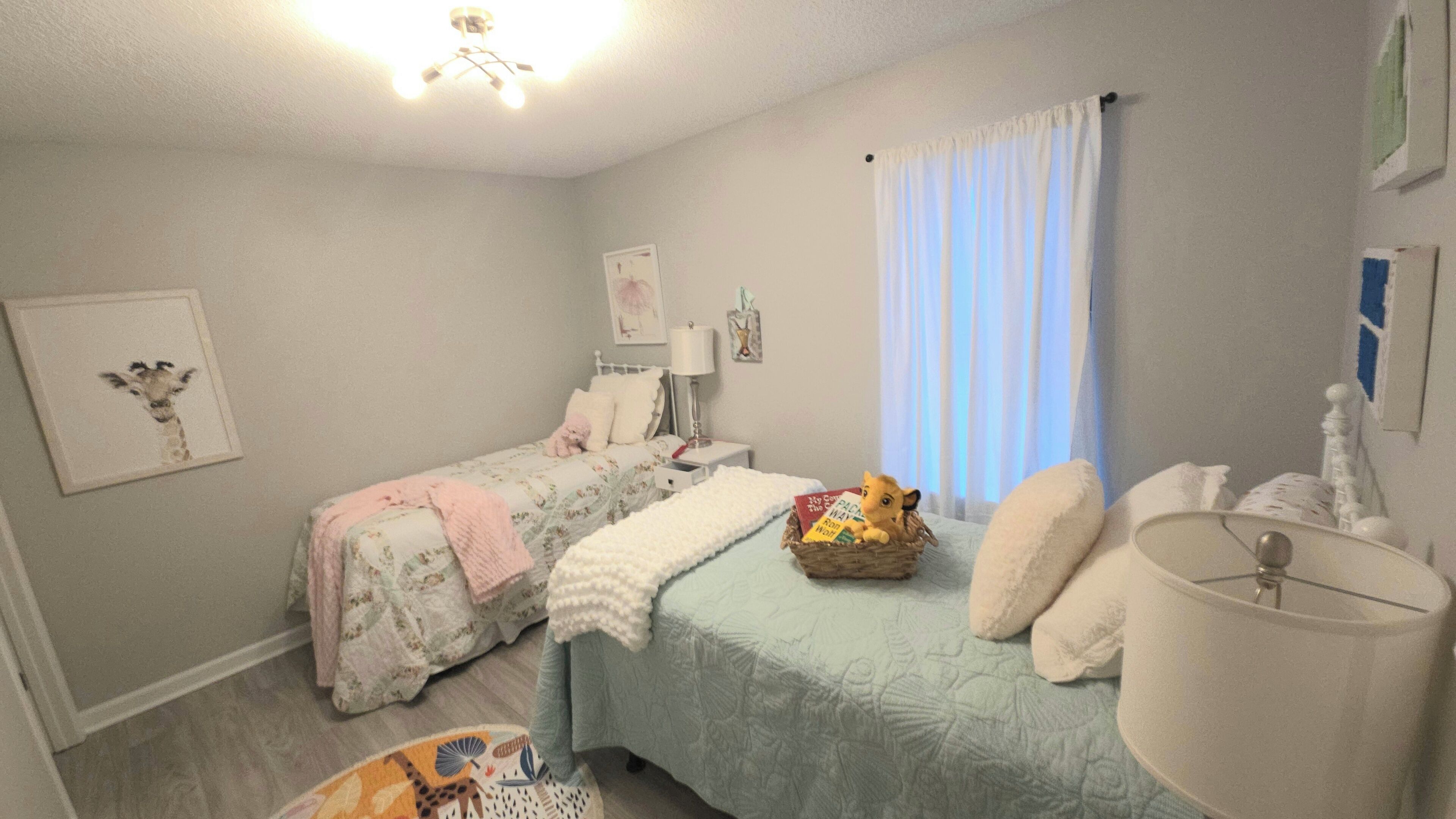 3 bedrooms, desk, iron/ironing board, free WiFi
