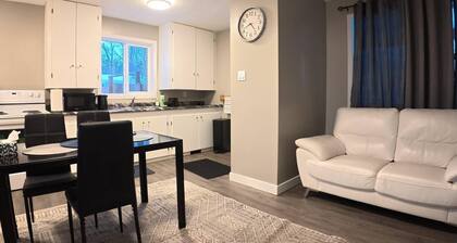 Entire Private Unit | Free Parking | Self Check-In