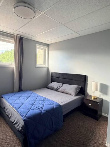 Private 1BR Apt Near Downtown Regina