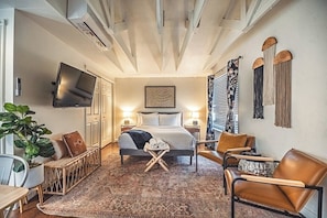 1 chambre, fer et planche à repasser, Wi-Fi, draps fournis