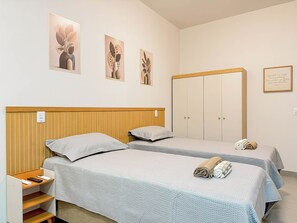 Strykjärn/strykbräda, gratis wi-fi och sängkläder