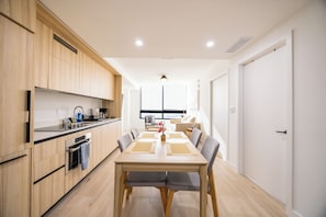 Deluxe Apartment, City View | Private kitchen - District 3704 (Miami)