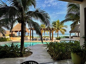 Pool - Vrbo Property (Progreso)